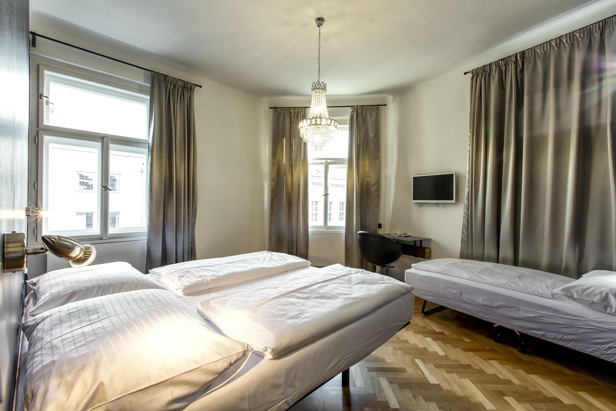 Sophie'S Hostel Praha Bagian luar foto